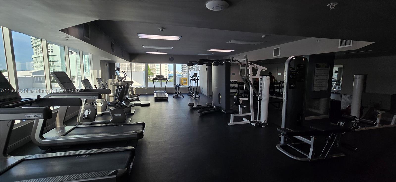 image 1800 Biscayne Plaza Condo14