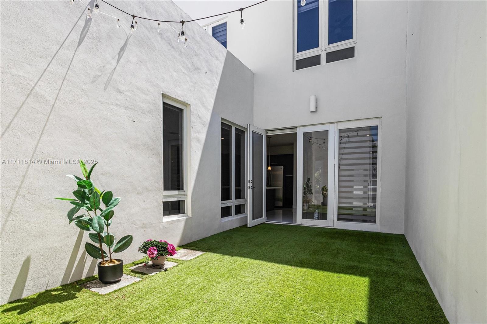 6308 NW 104th Path #6308 Doral, FL 33178