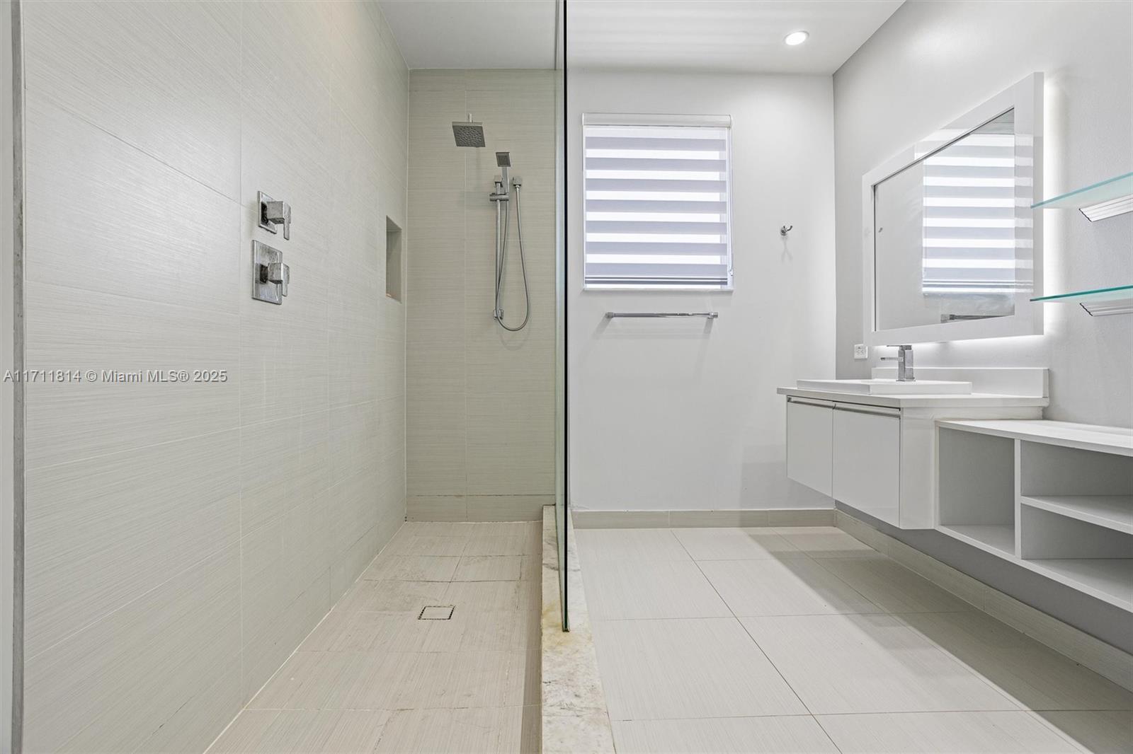 6308 NW 104th Path #6308 Doral, FL 33178