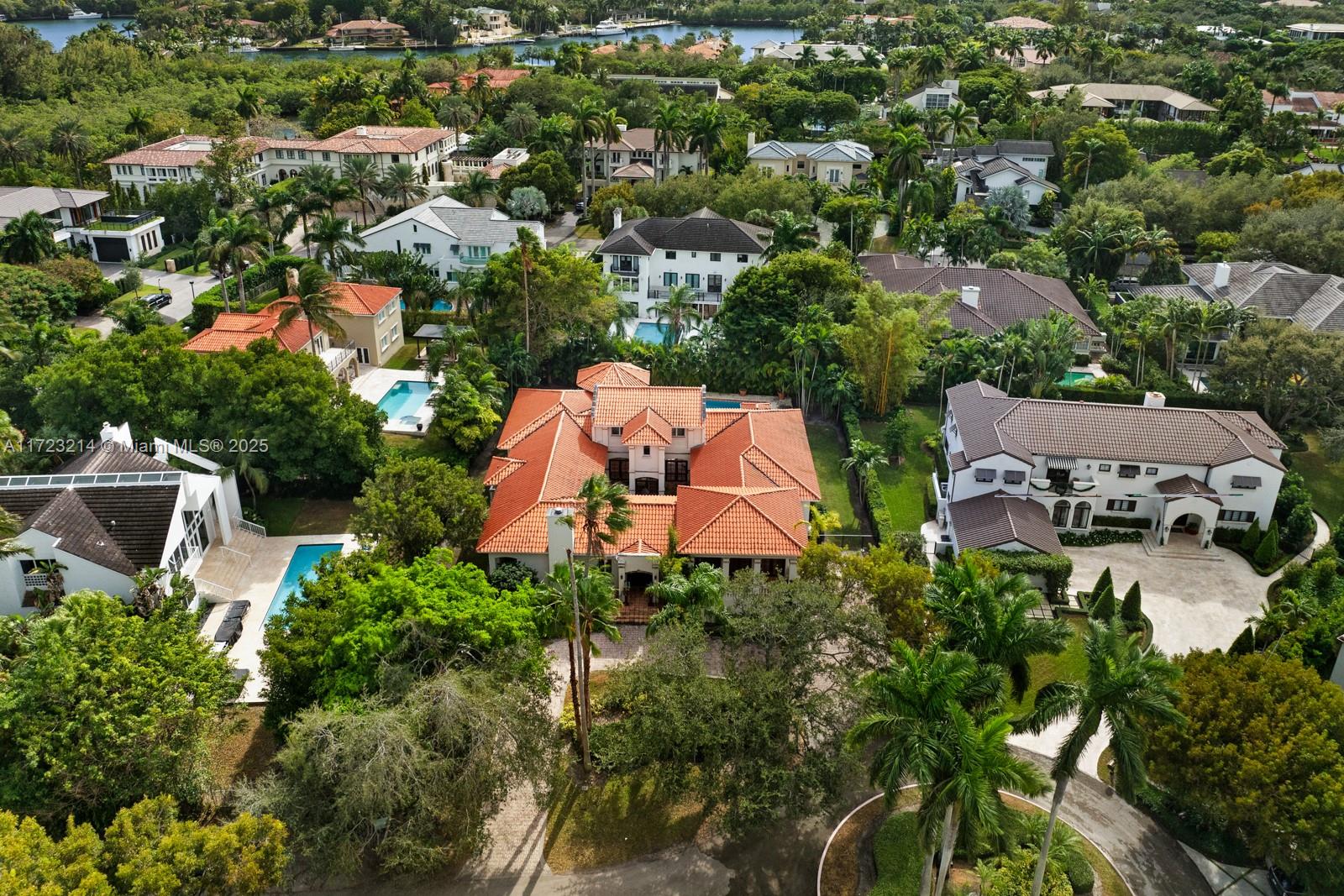 322 Costa Brava Ct Coral Gables, FL 33143 322 Costa Brava Ct Coral Gables, FL 33143