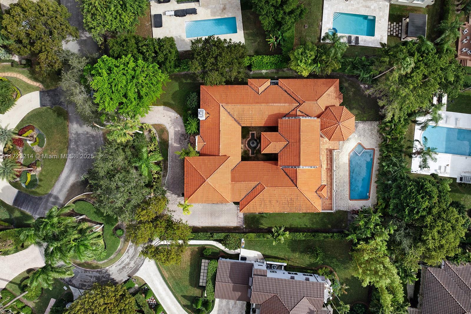 322 Costa Brava Ct Coral Gables, FL 33143 322 Costa Brava Ct Coral Gables, FL 33143