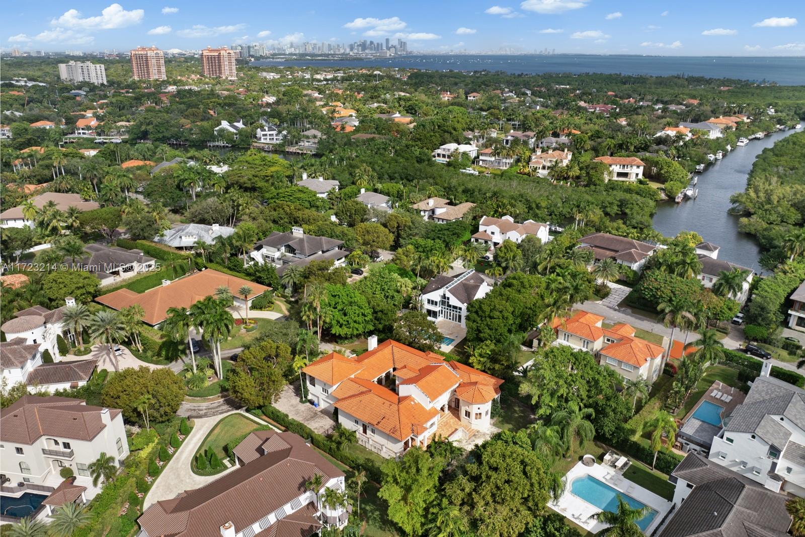 322 Costa Brava Ct Coral Gables, FL 33143 322 Costa Brava Ct Coral Gables, FL 33143