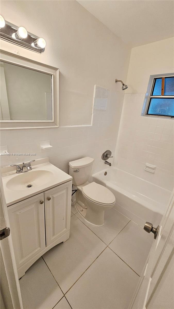 3801 NW 6th St,Lauderhill, FL 33311