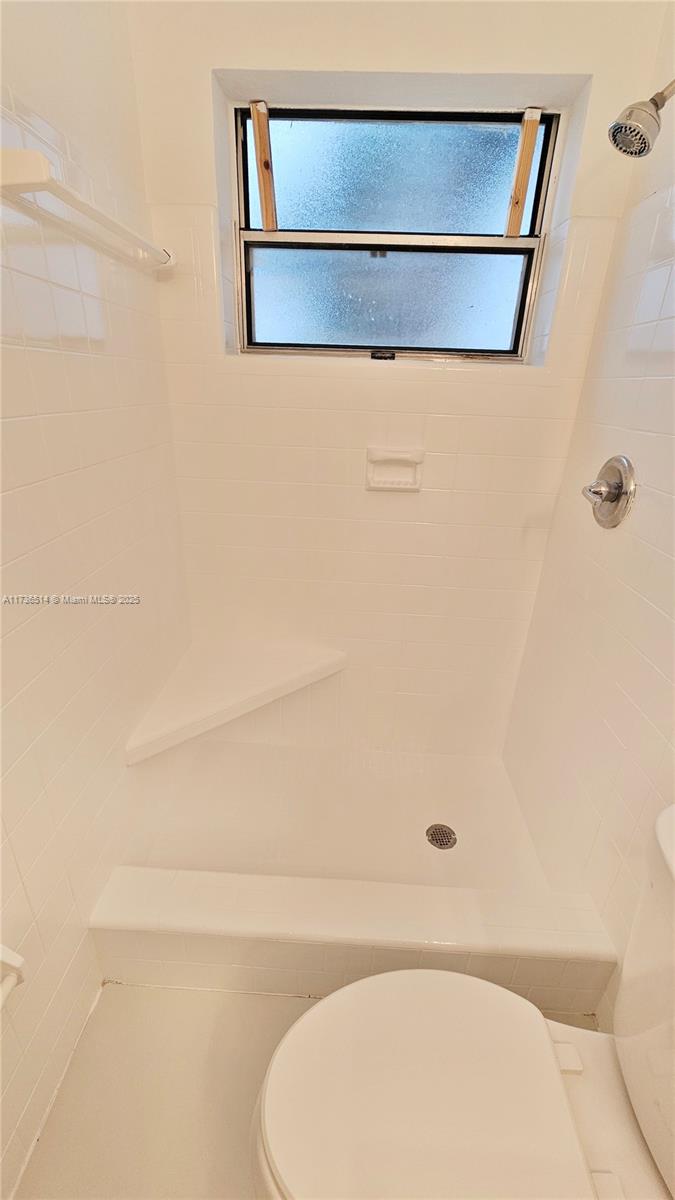 3801 NW 6th St,Lauderhill, FL 33311