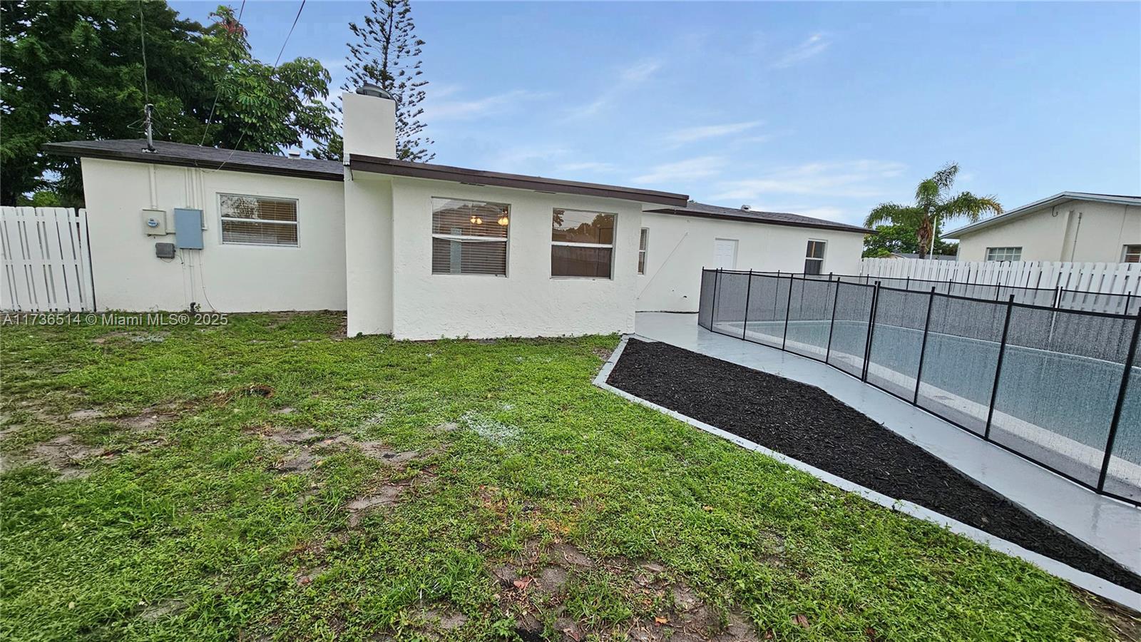 3801 NW 6th St,Lauderhill, FL 33311