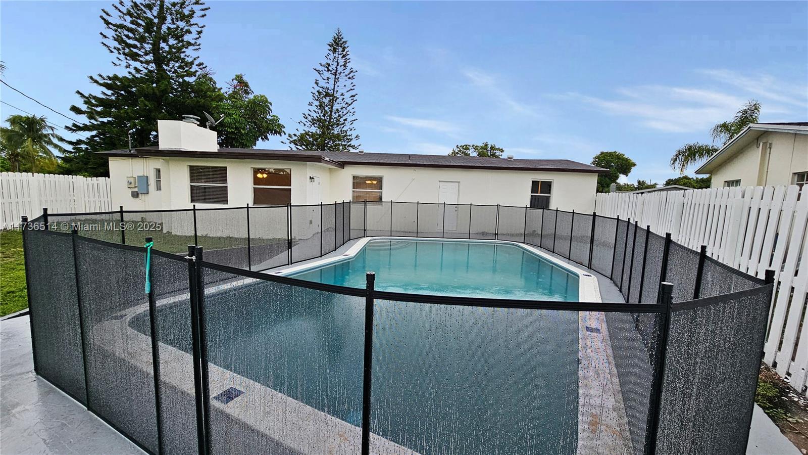 3801 NW 6th St,Lauderhill, FL 33311