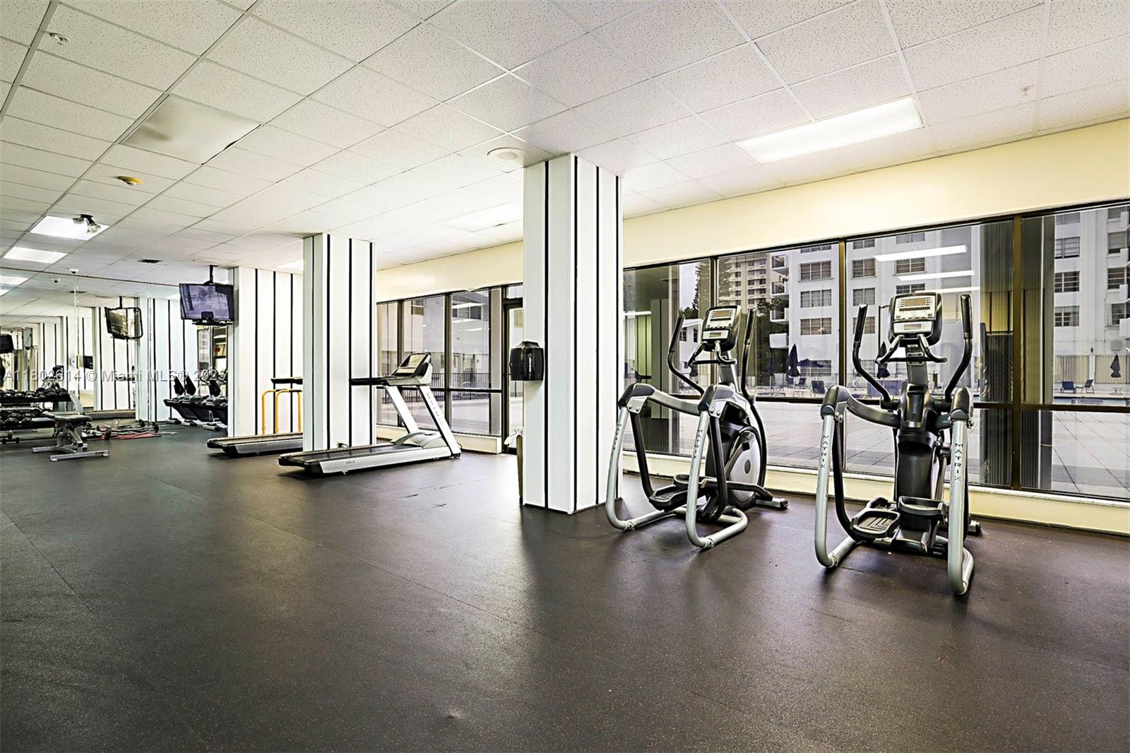 2750 NE 183rd St #1409,Aventura, FL 33160