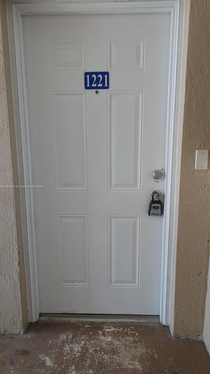 1165 Golden Lks Blvd #1221,West Palm Beach, FL 33411