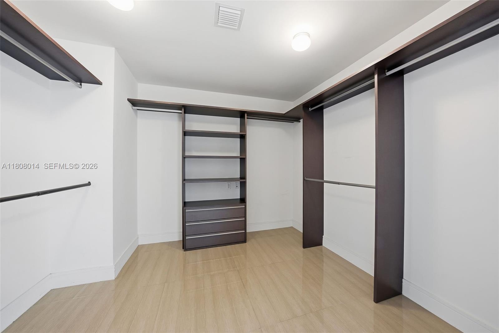 image Echo Aventura18