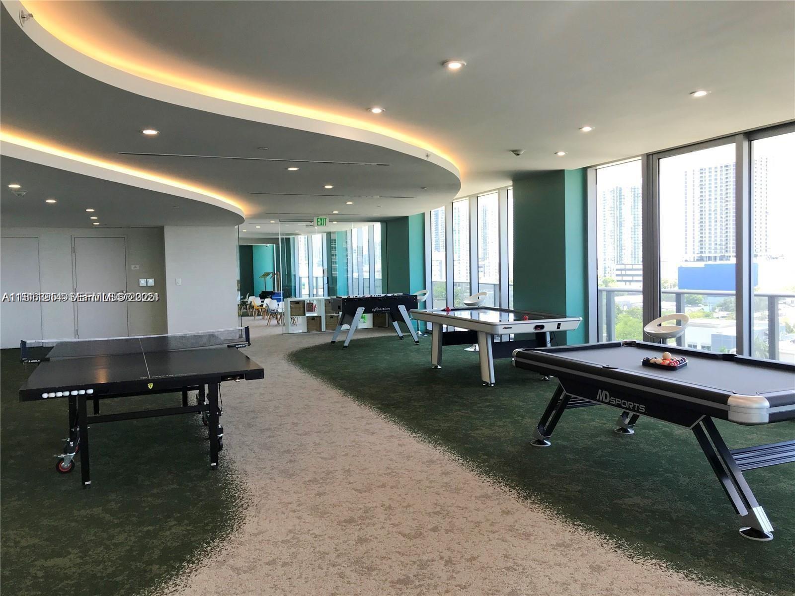 image Aria on the Bay25