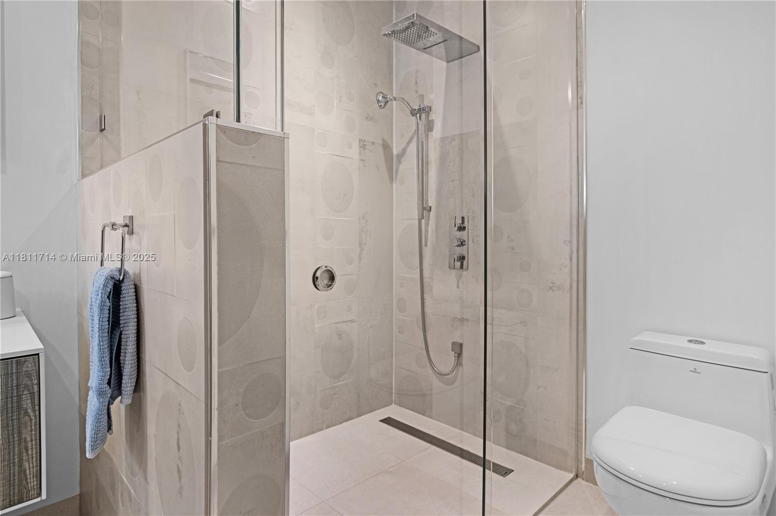 1601 Diplomat Pkwy Hollywood, FL 33019