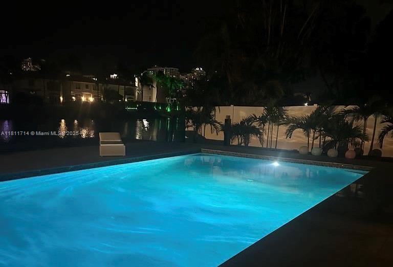 1601 Diplomat Pkwy Hollywood, FL 33019