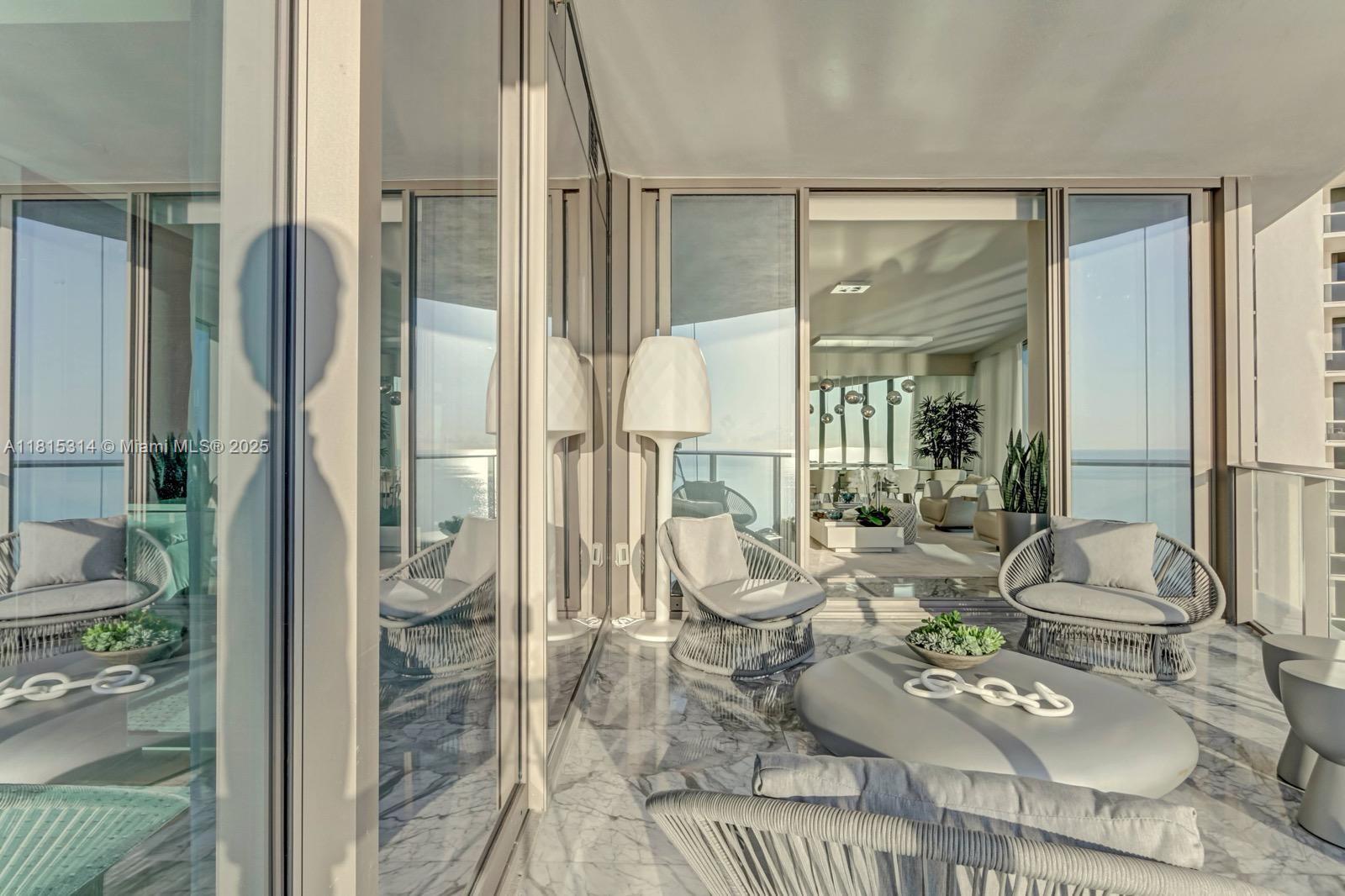 image Ritz Carlton44