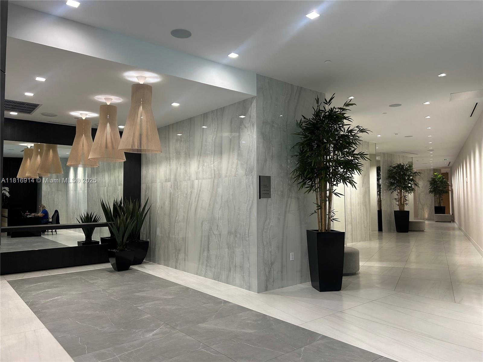 image Aurora Sunny Isles22