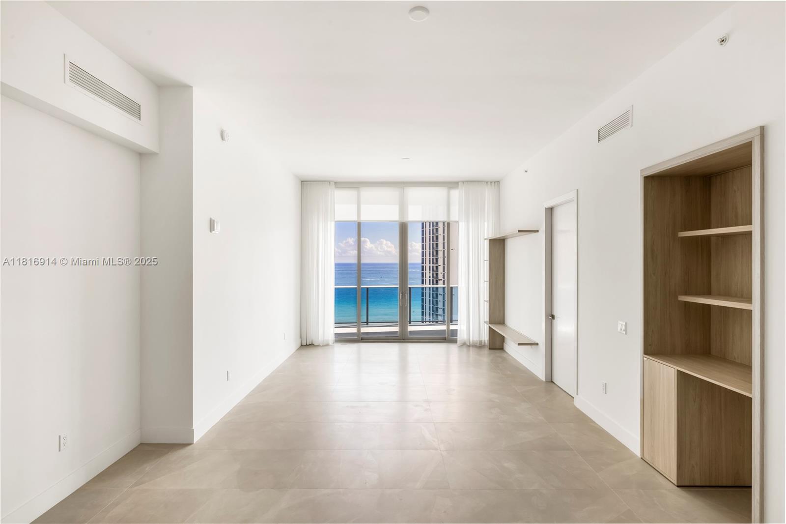 image Aurora Sunny Isles3