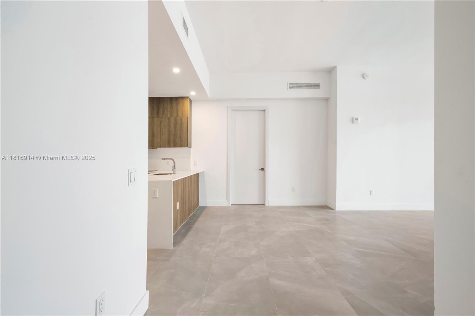 image Aurora Sunny Isles8
