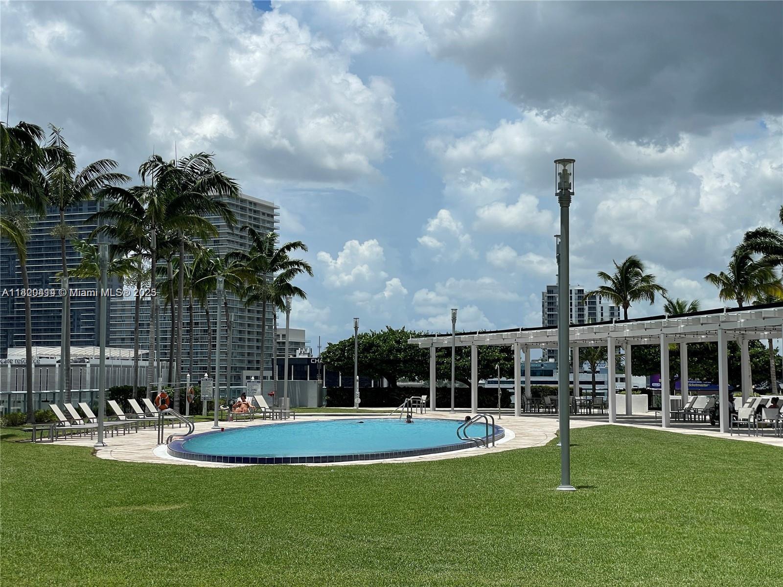 image Blue Condo26