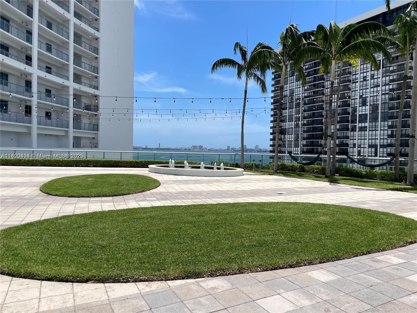 image Blue Condo27