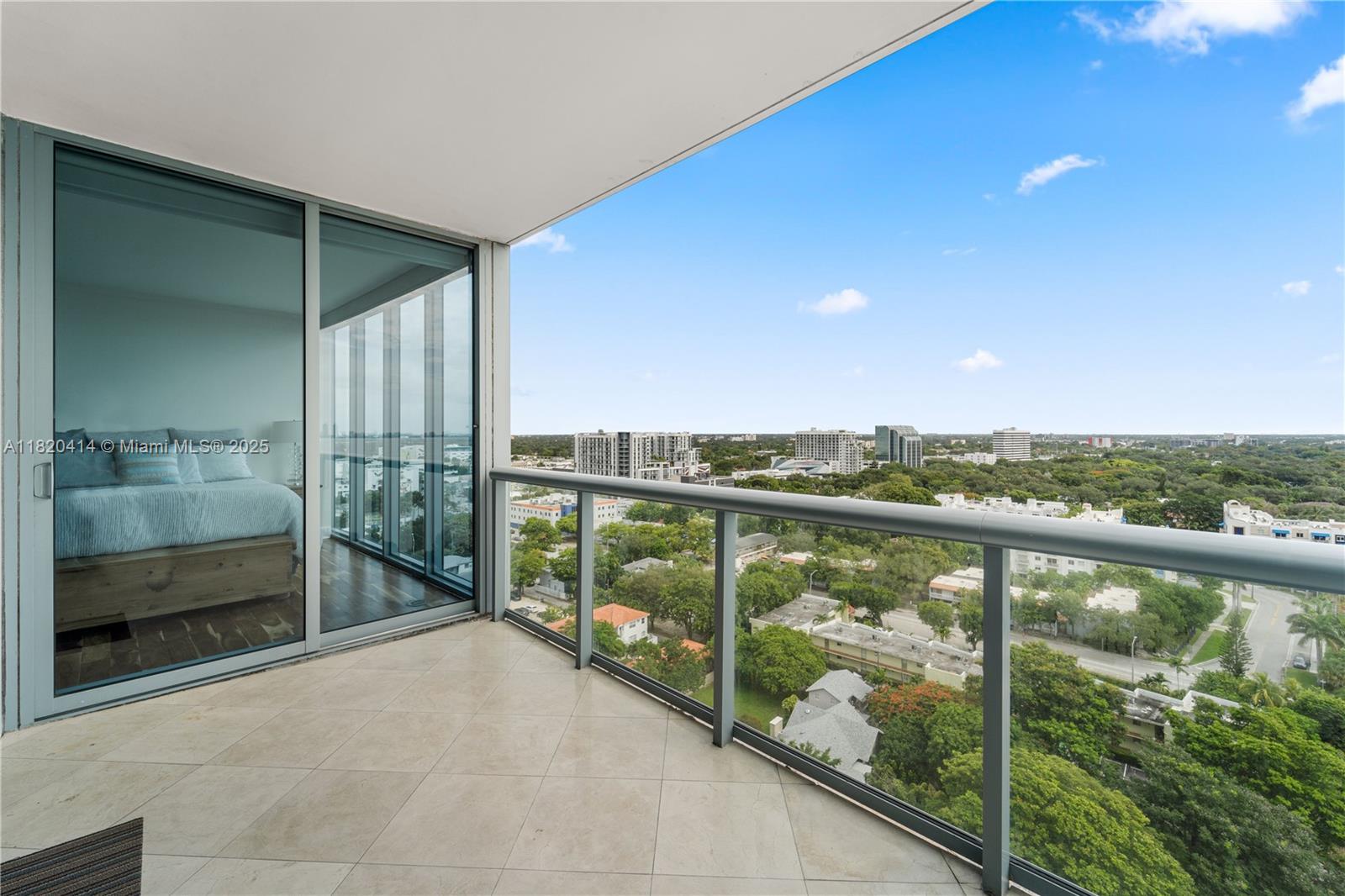 image Blue Condo28