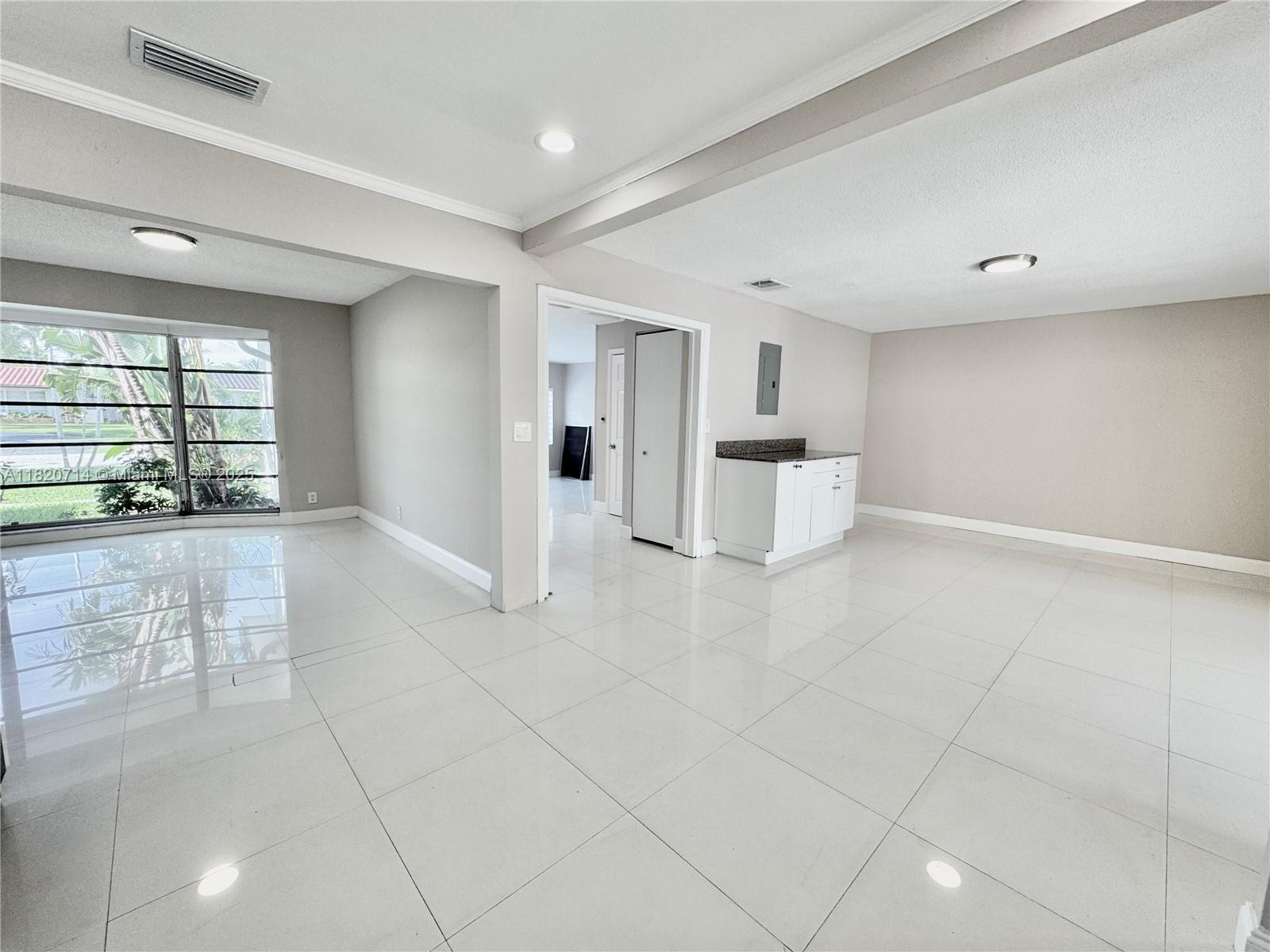 4905 Harrison St,Hollywood, FL 33021