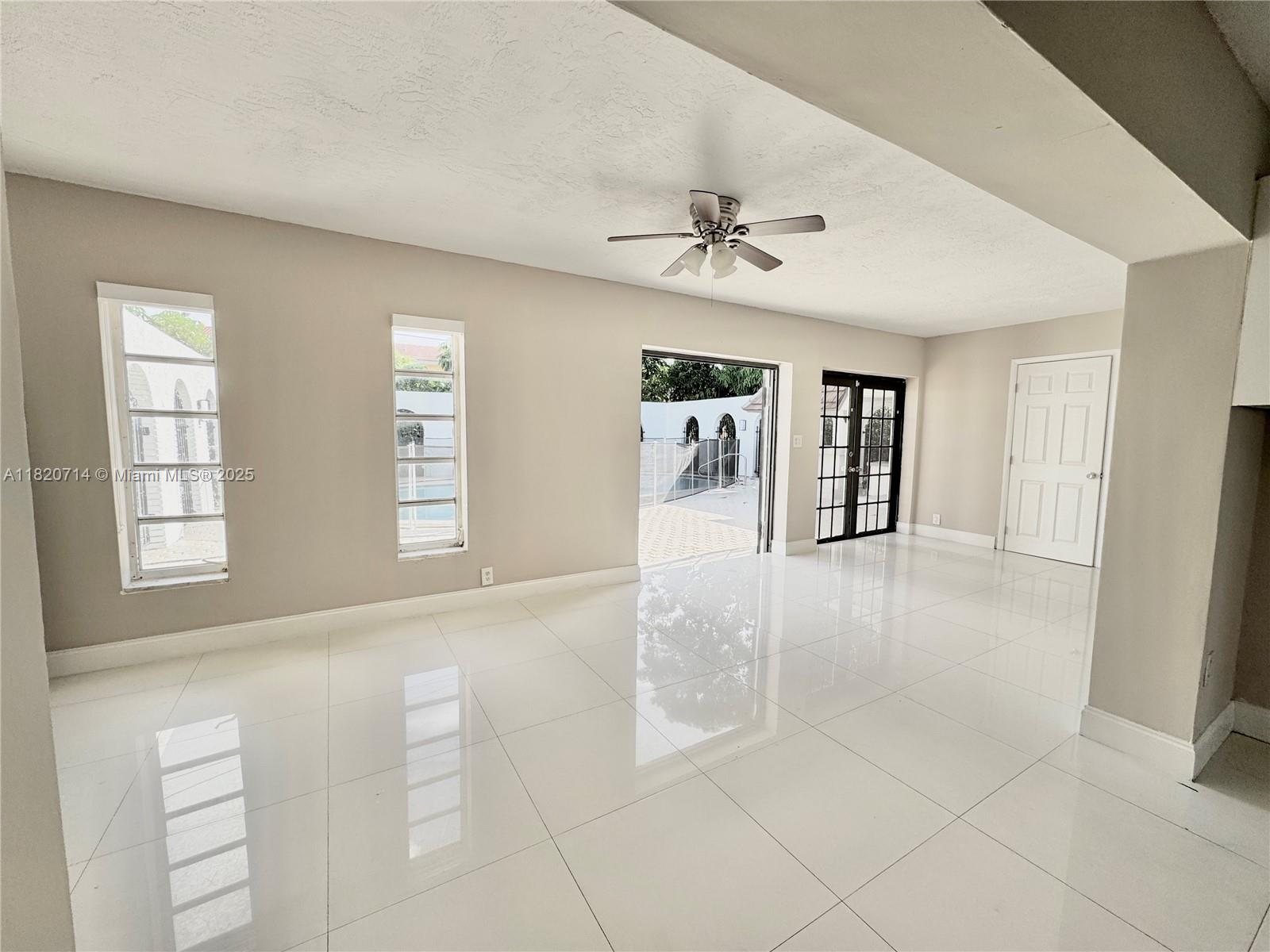 4905 Harrison St,Hollywood, FL 33021