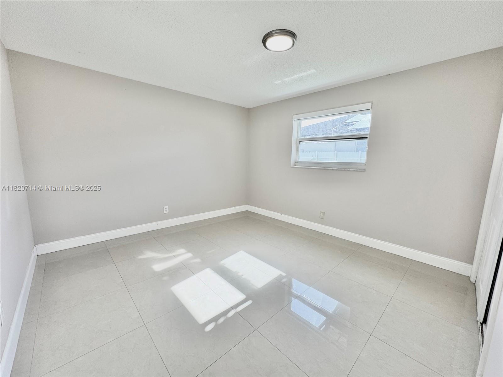 4905 Harrison St,Hollywood, FL 33021