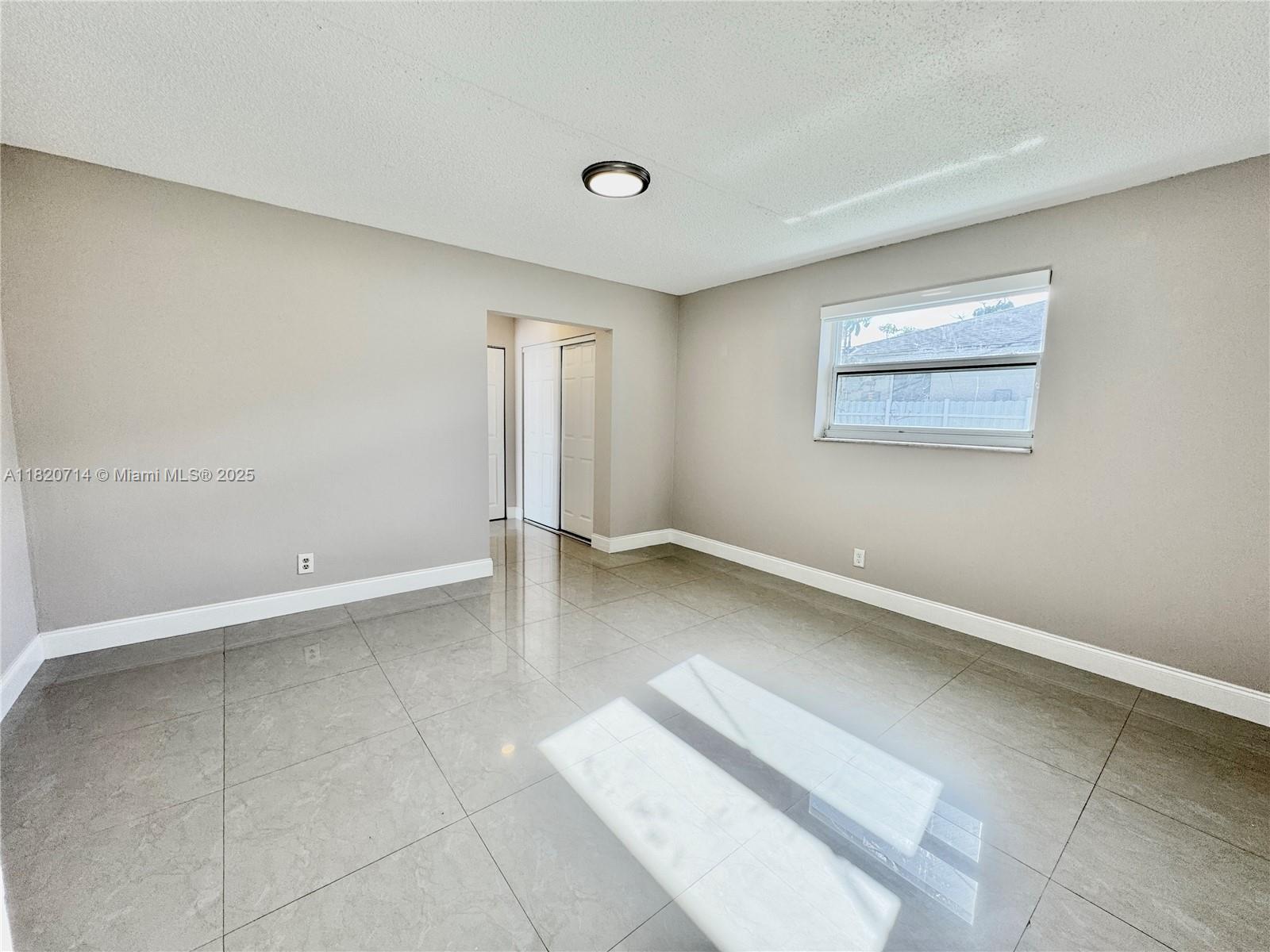 4905 Harrison St,Hollywood, FL 33021