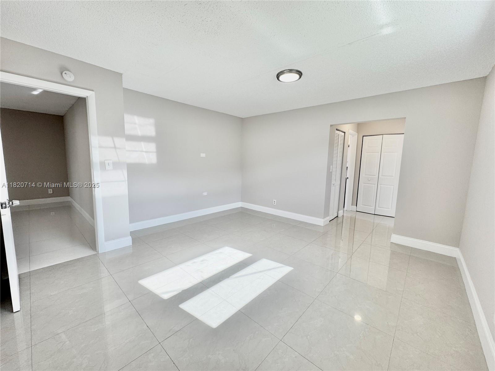 4905 Harrison St,Hollywood, FL 33021