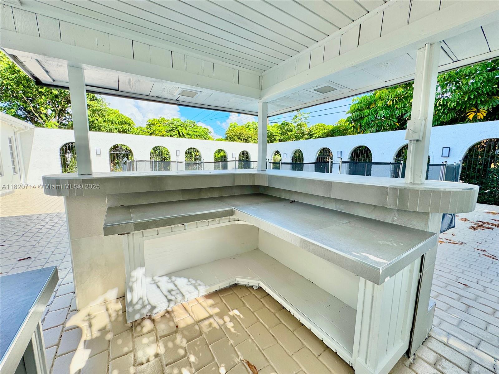 4905 Harrison St,Hollywood, FL 33021