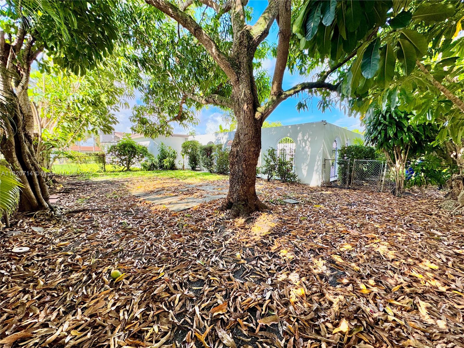 4905 Harrison St,Hollywood, FL 33021