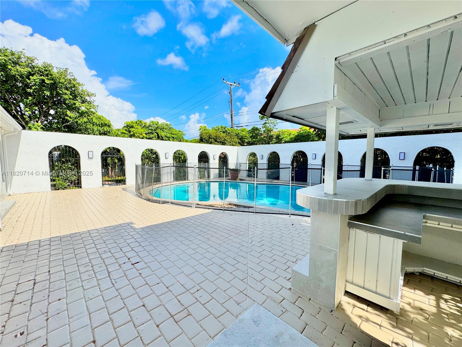 4905 Harrison St,Hollywood, FL 33021