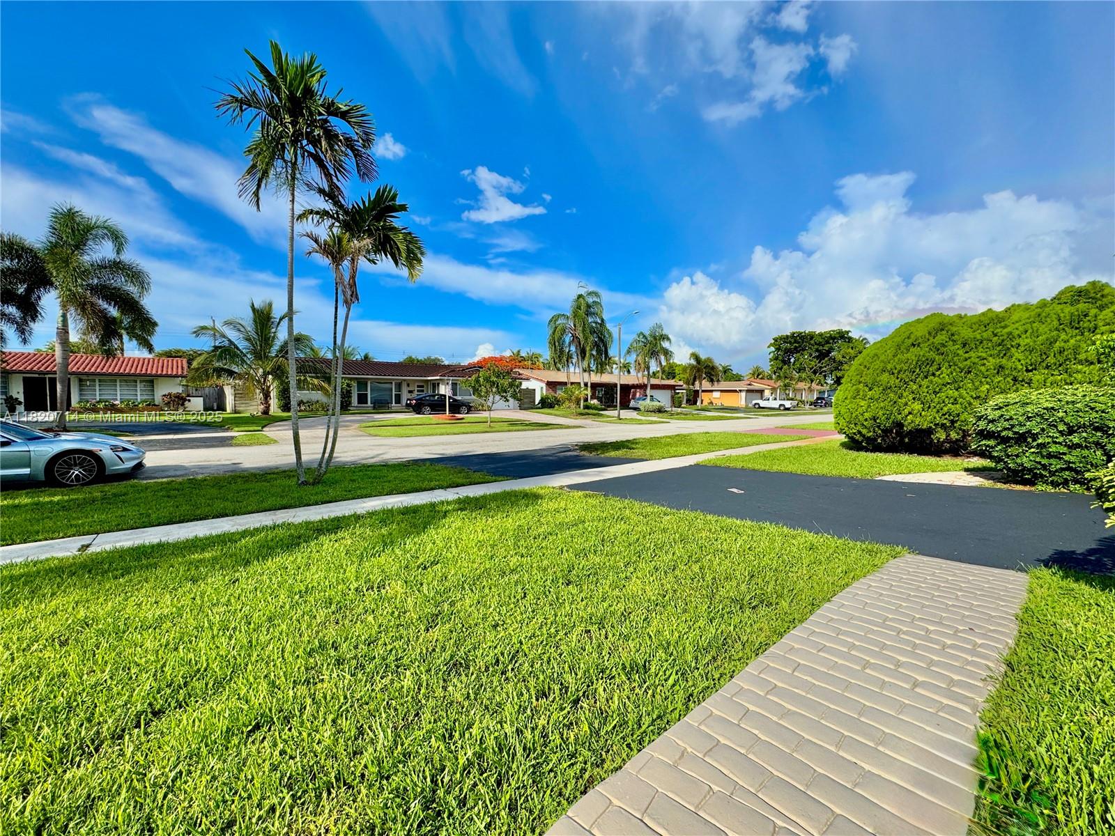 4905 Harrison St,Hollywood, FL 33021