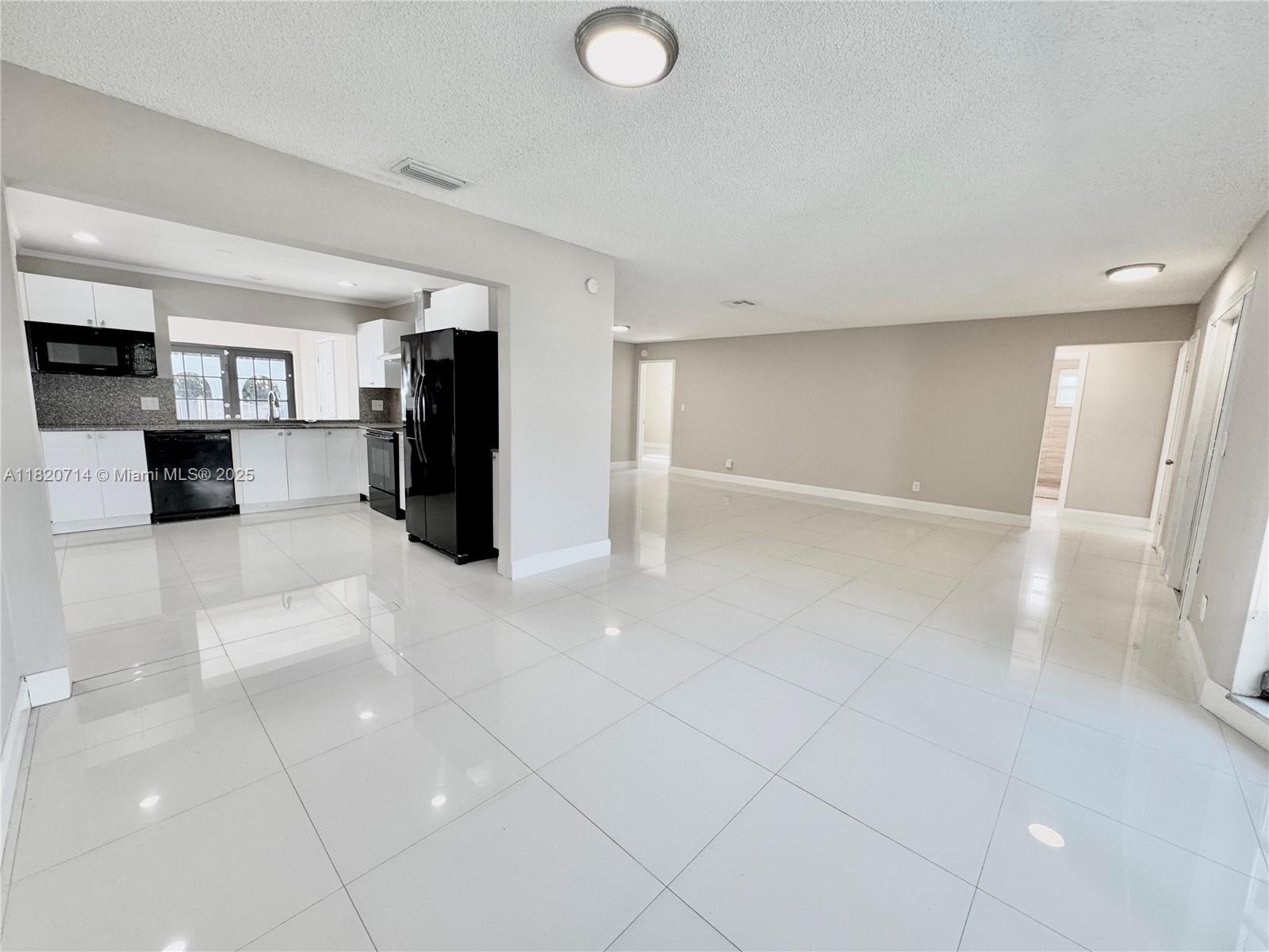 4905 Harrison St,Hollywood, FL 33021