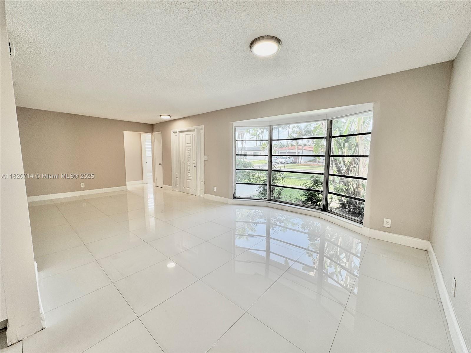 4905 Harrison St,Hollywood, FL 33021