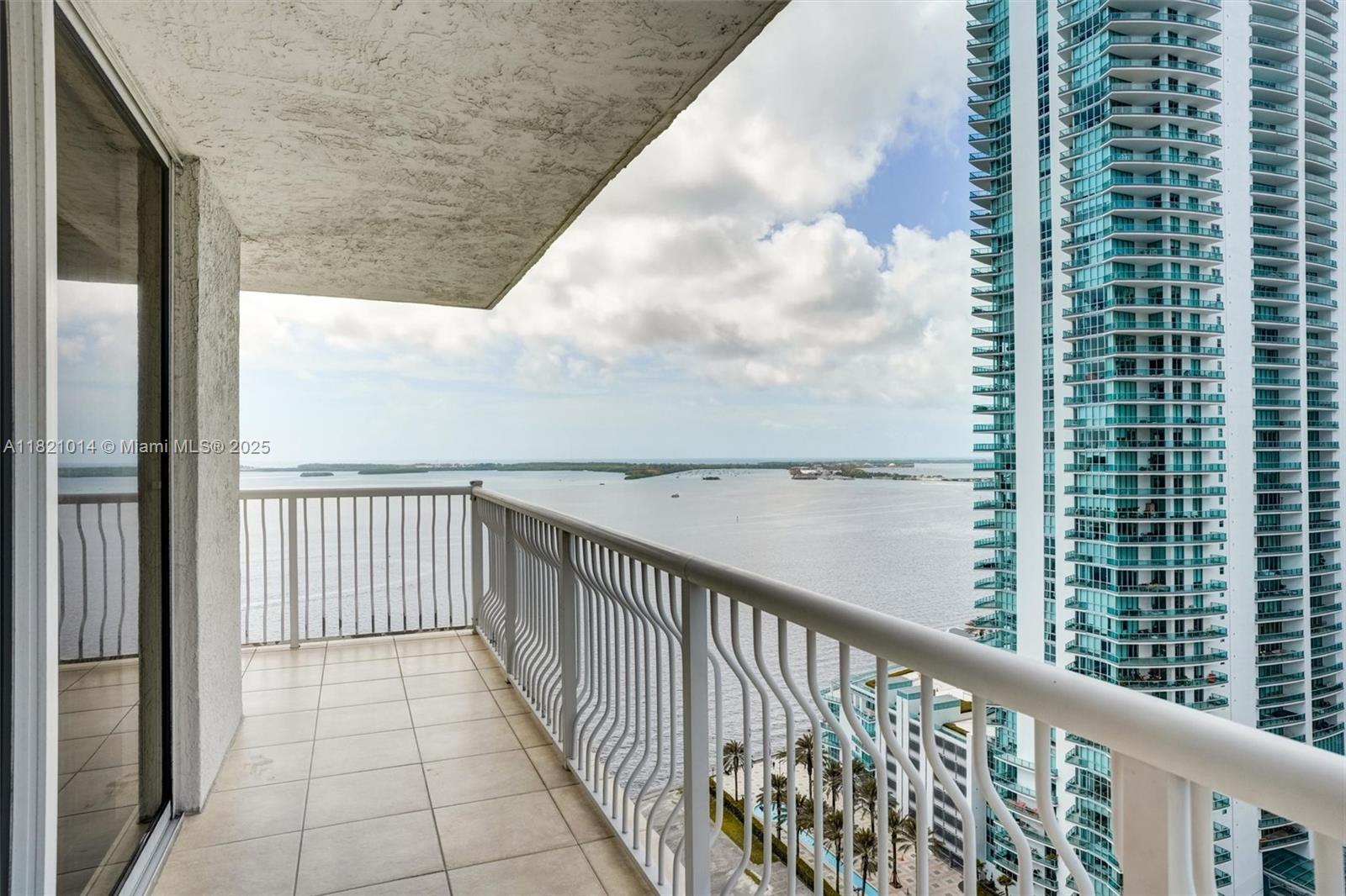 image The Club At Brickell Bay2