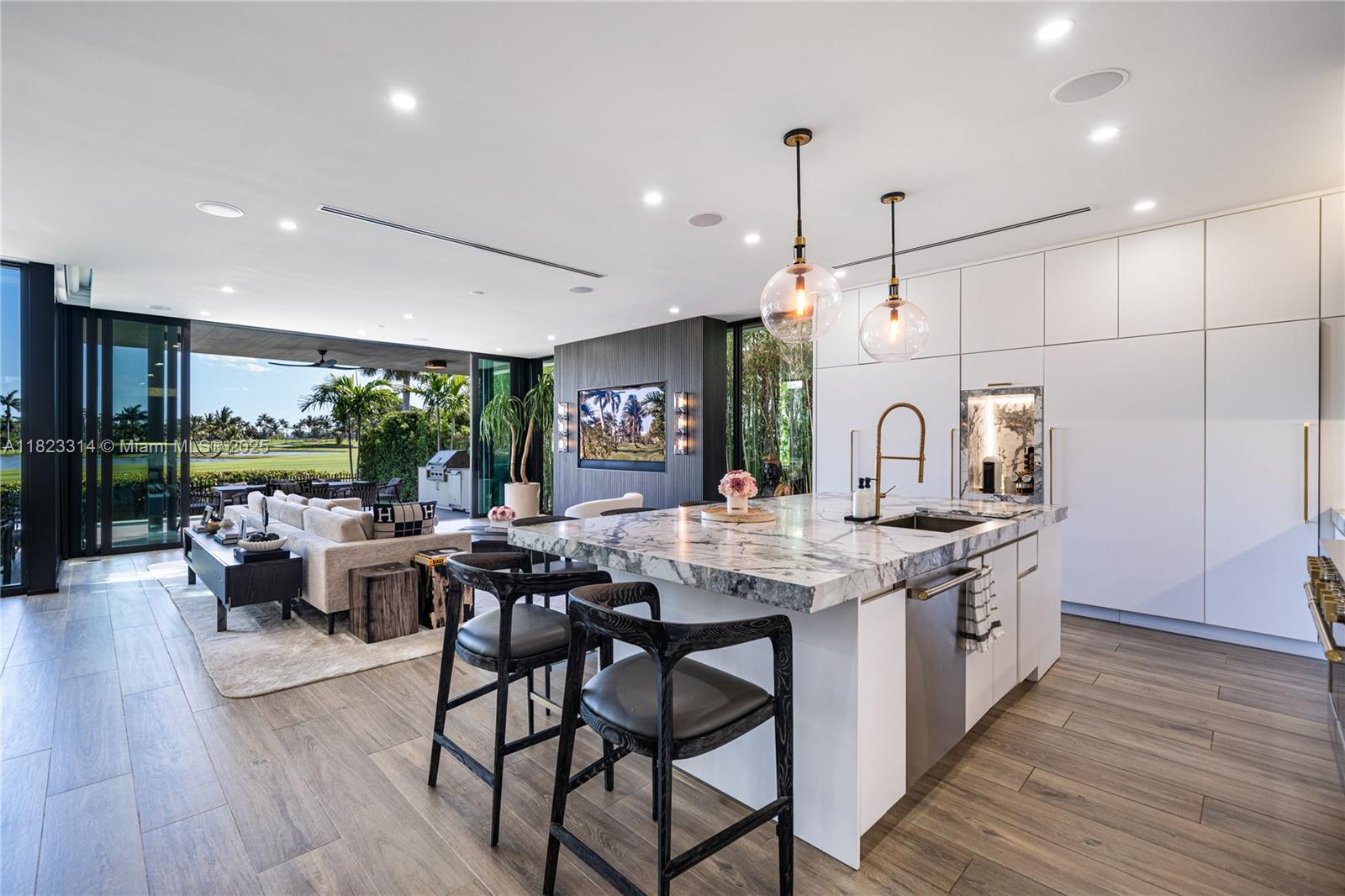 450 W 62nd St Miami Beach, FL 33140