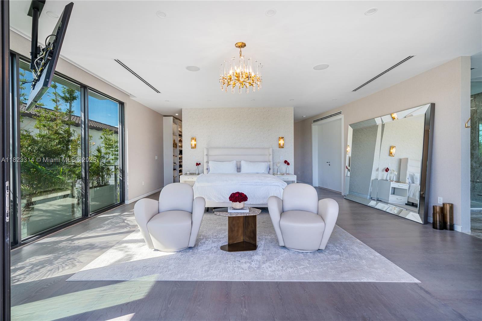 450 W 62nd St Miami Beach, FL 33140