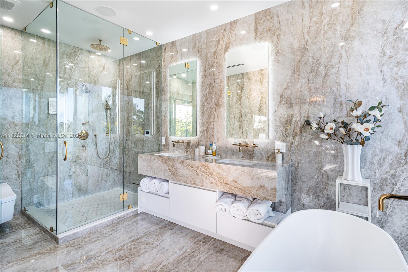 450 W 62nd St Miami Beach, FL 33140