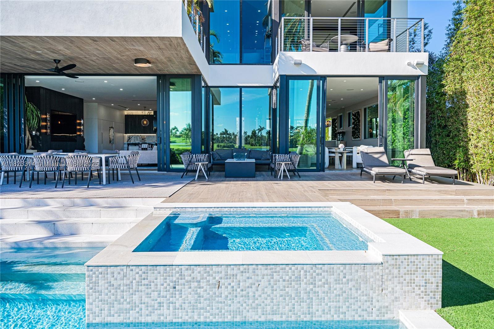 450 W 62nd St Miami Beach, FL 33140