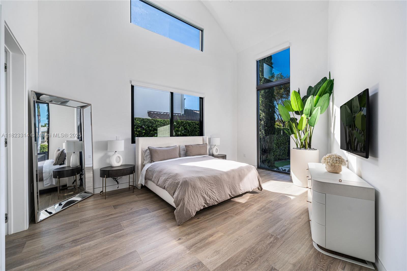 450 W 62nd St Miami Beach, FL 33140