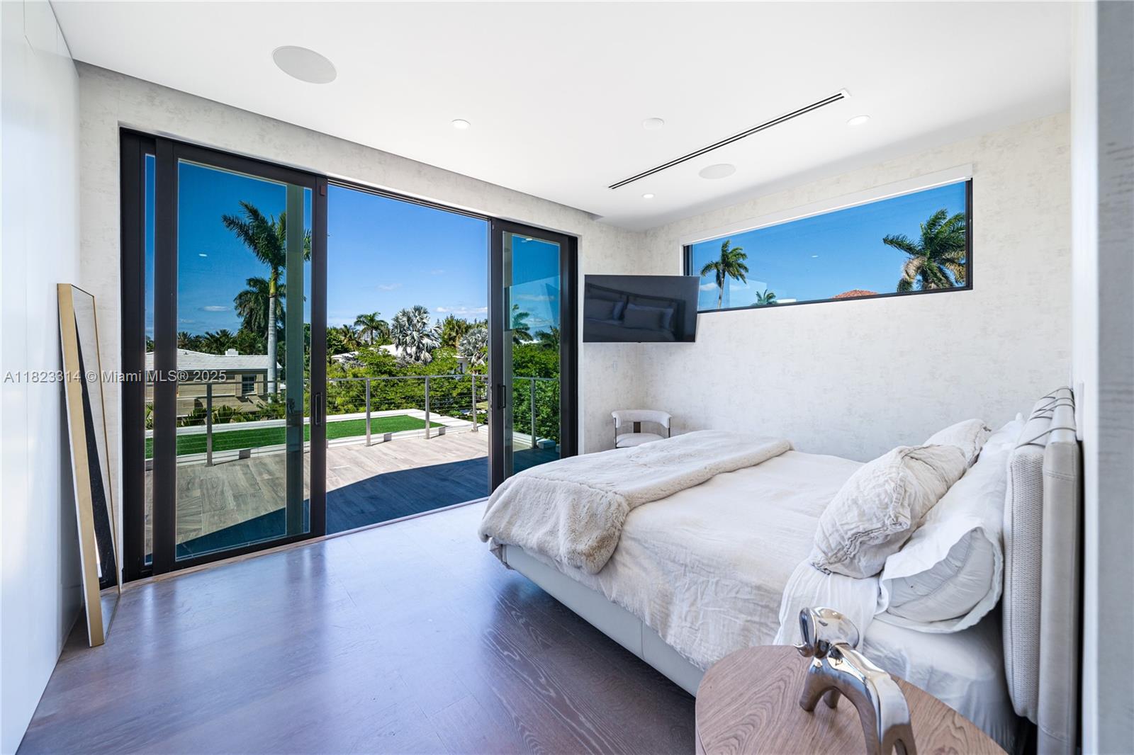 450 W 62nd St Miami Beach, FL 33140