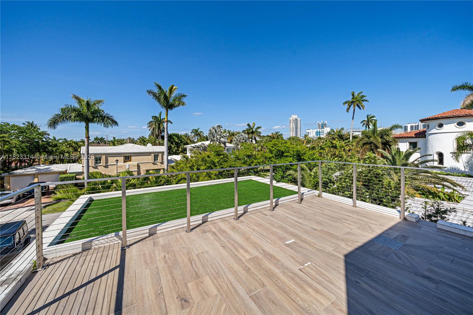 450 W 62nd St Miami Beach, FL 33140