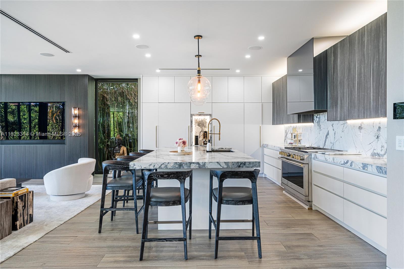 450 W 62nd St Miami Beach, FL 33140