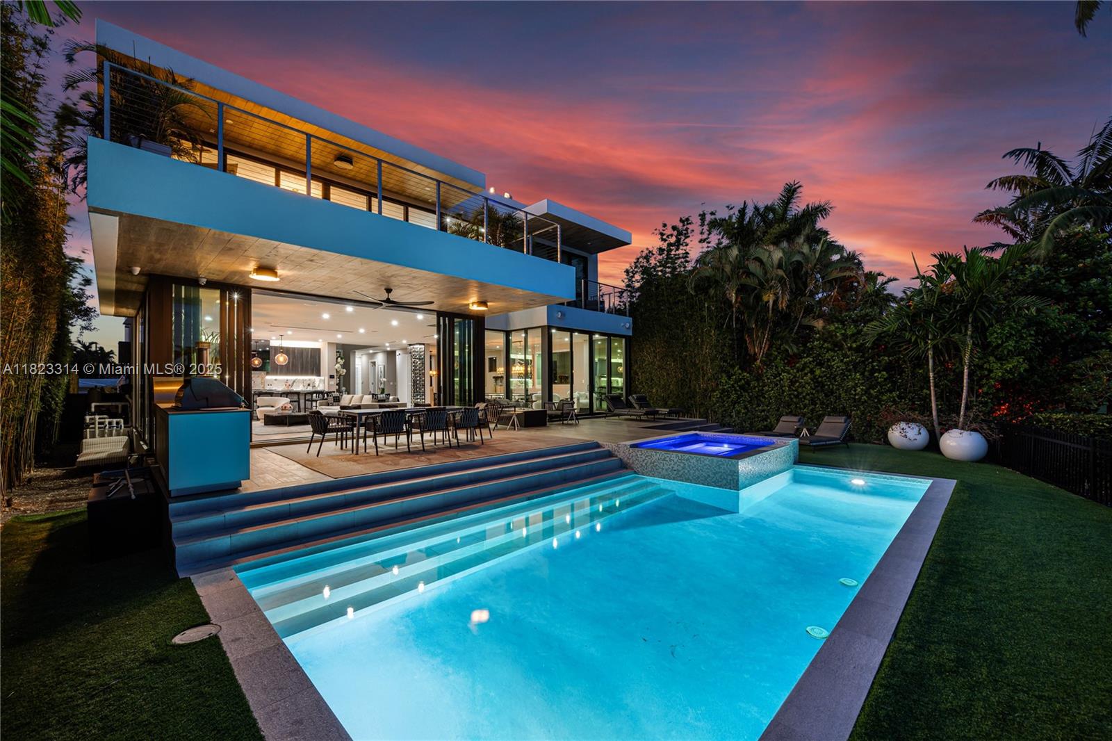 450 W 62nd St Miami Beach, FL 33140