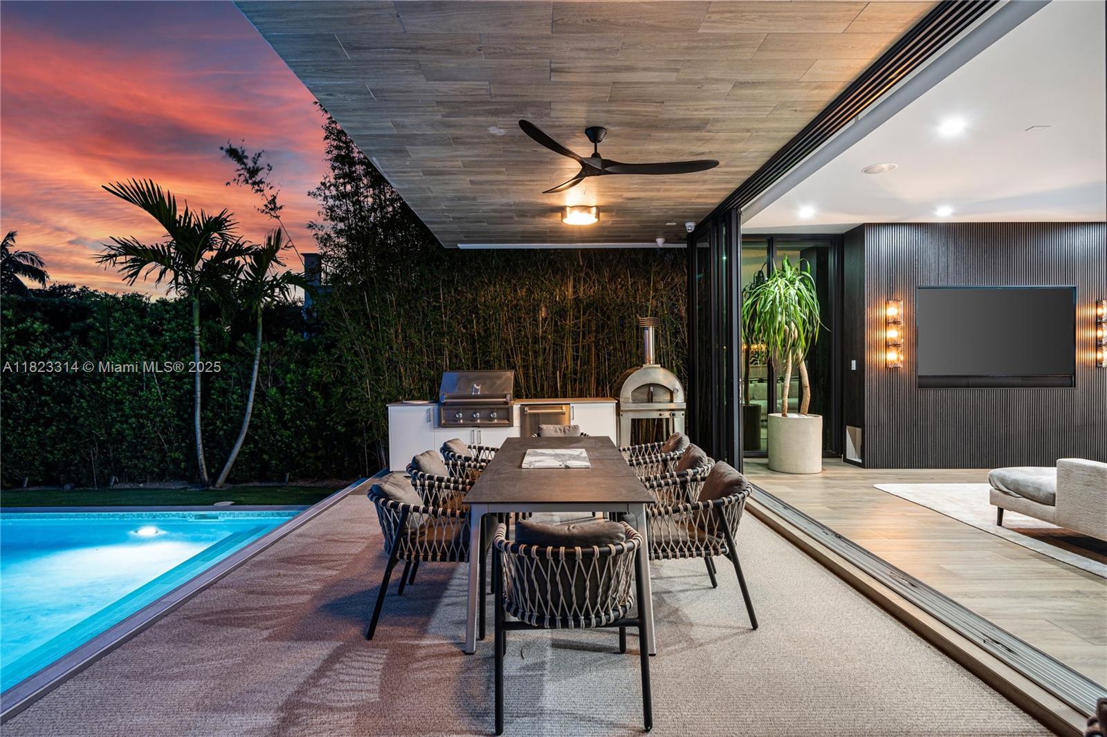 450 W 62nd St Miami Beach, FL 33140