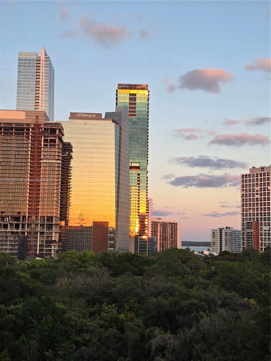 image Le Parc At Brickell15