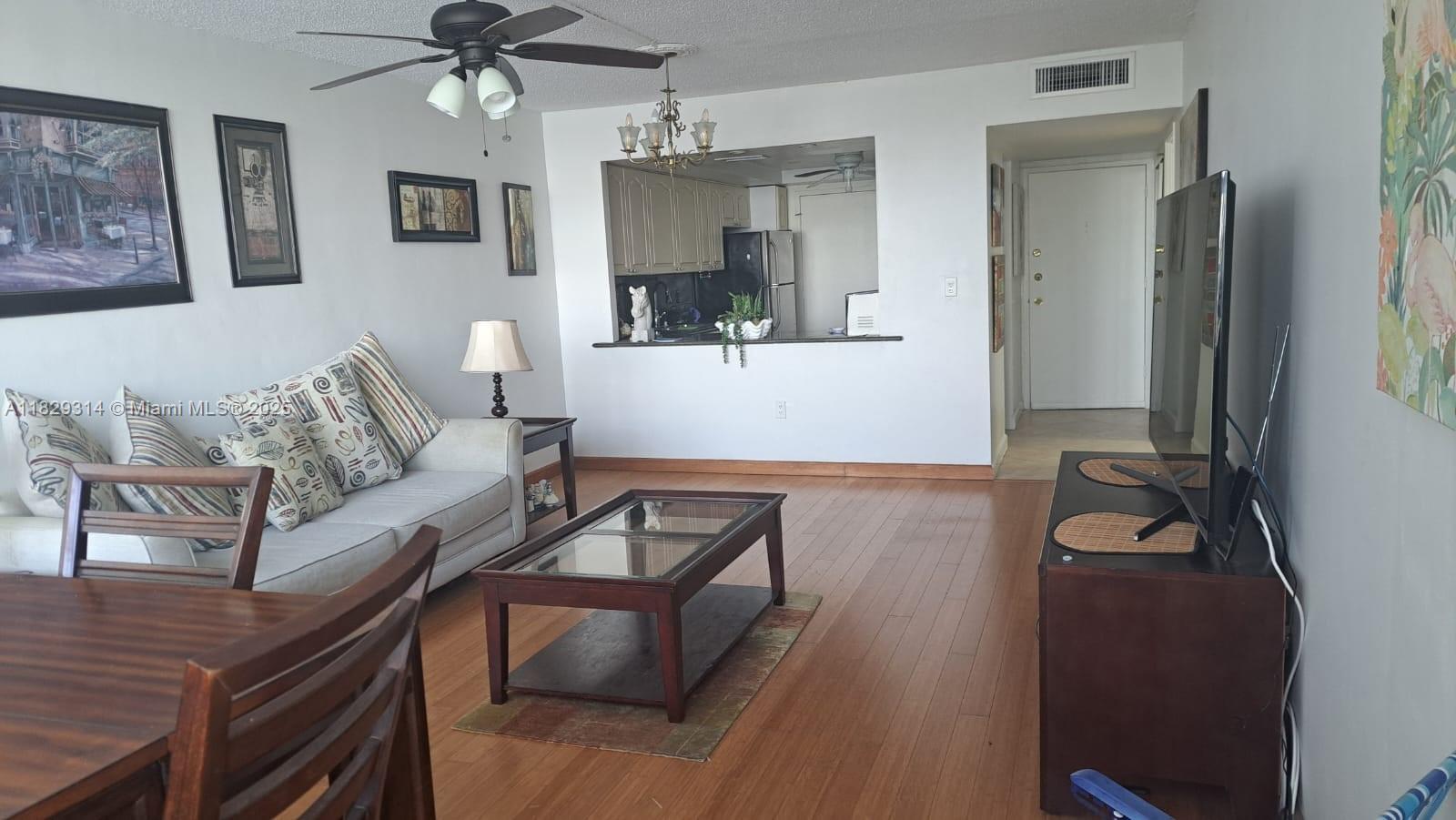 1301 NE Miami Gdns Dr #402W