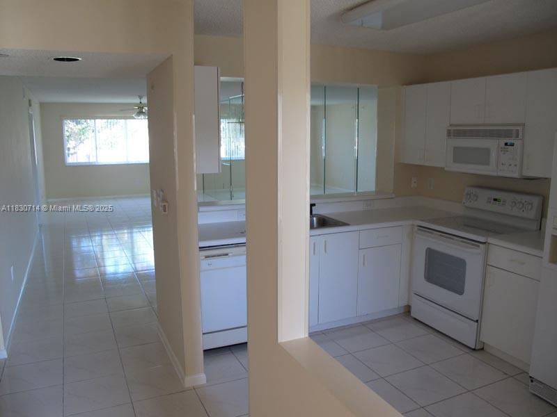 9511 Weldon Cir #G215