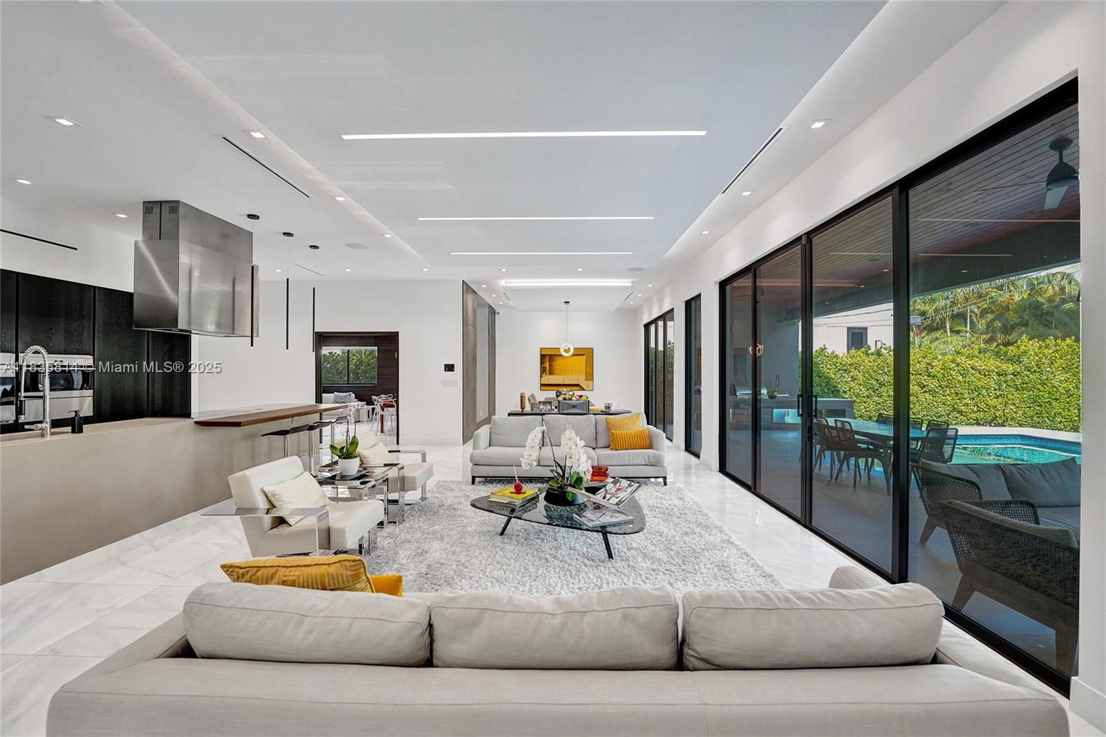 2441 NE 200th St #. Miami, FL 33180