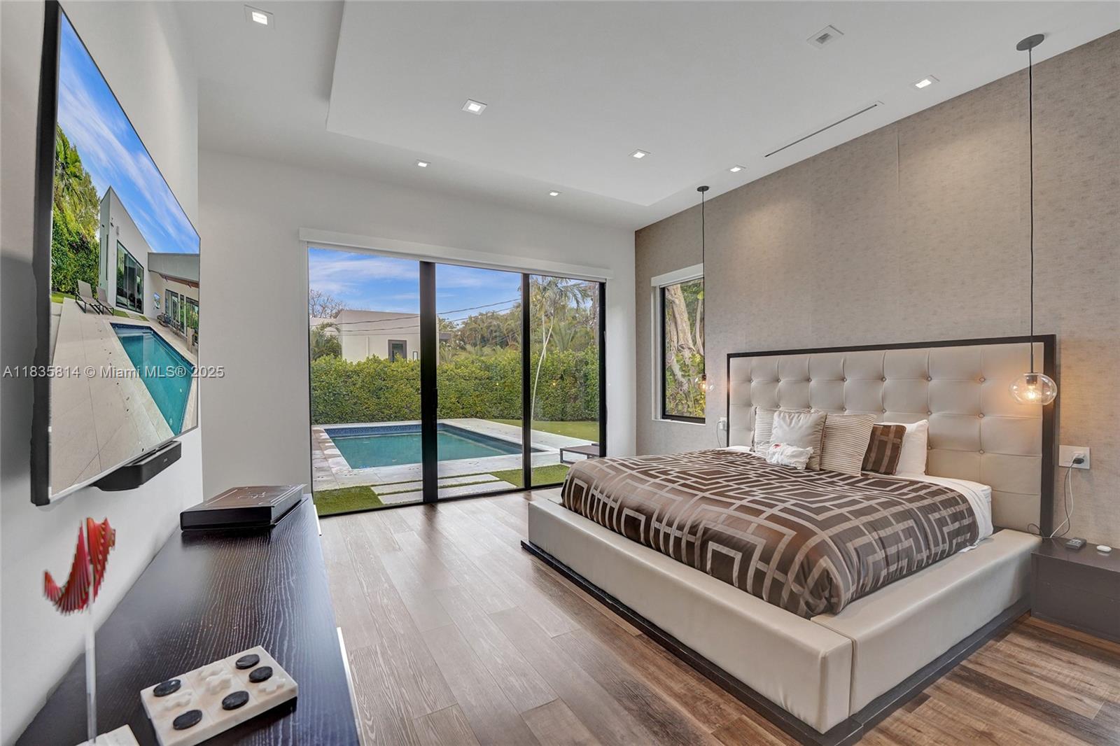 2441 NE 200th St #. Miami, FL 33180